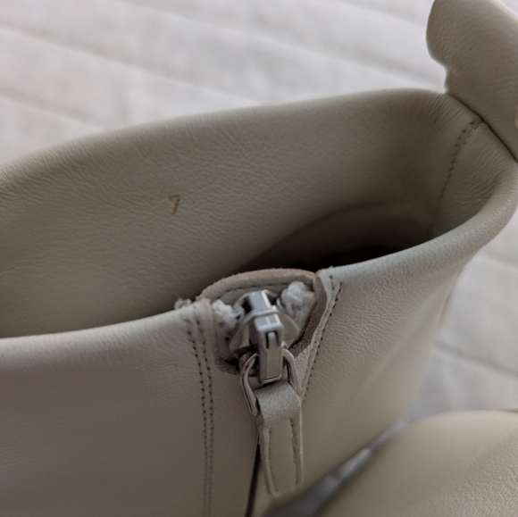 Everlane Day Boot | Bone | Size 7 - Picture 8 of 13